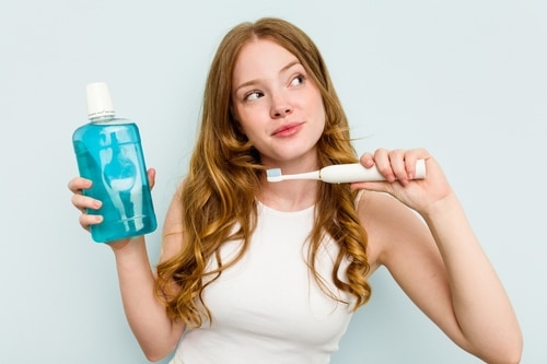 ¿Los mejores cepillos de dientes son manuales o eléctricos?